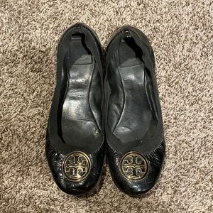Black Tory Burch flats